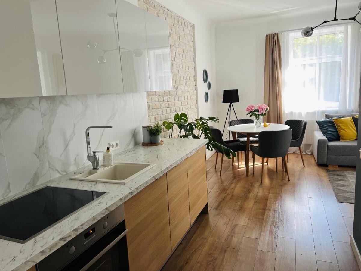 The Right Coast Apartment With Free Private Parking 리가 외부 사진