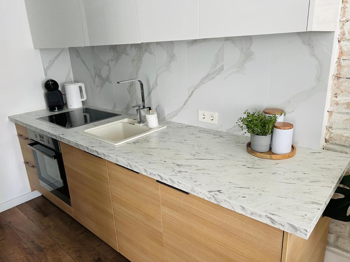 The Right Coast Apartment With Free Private Parking 리가 외부 사진