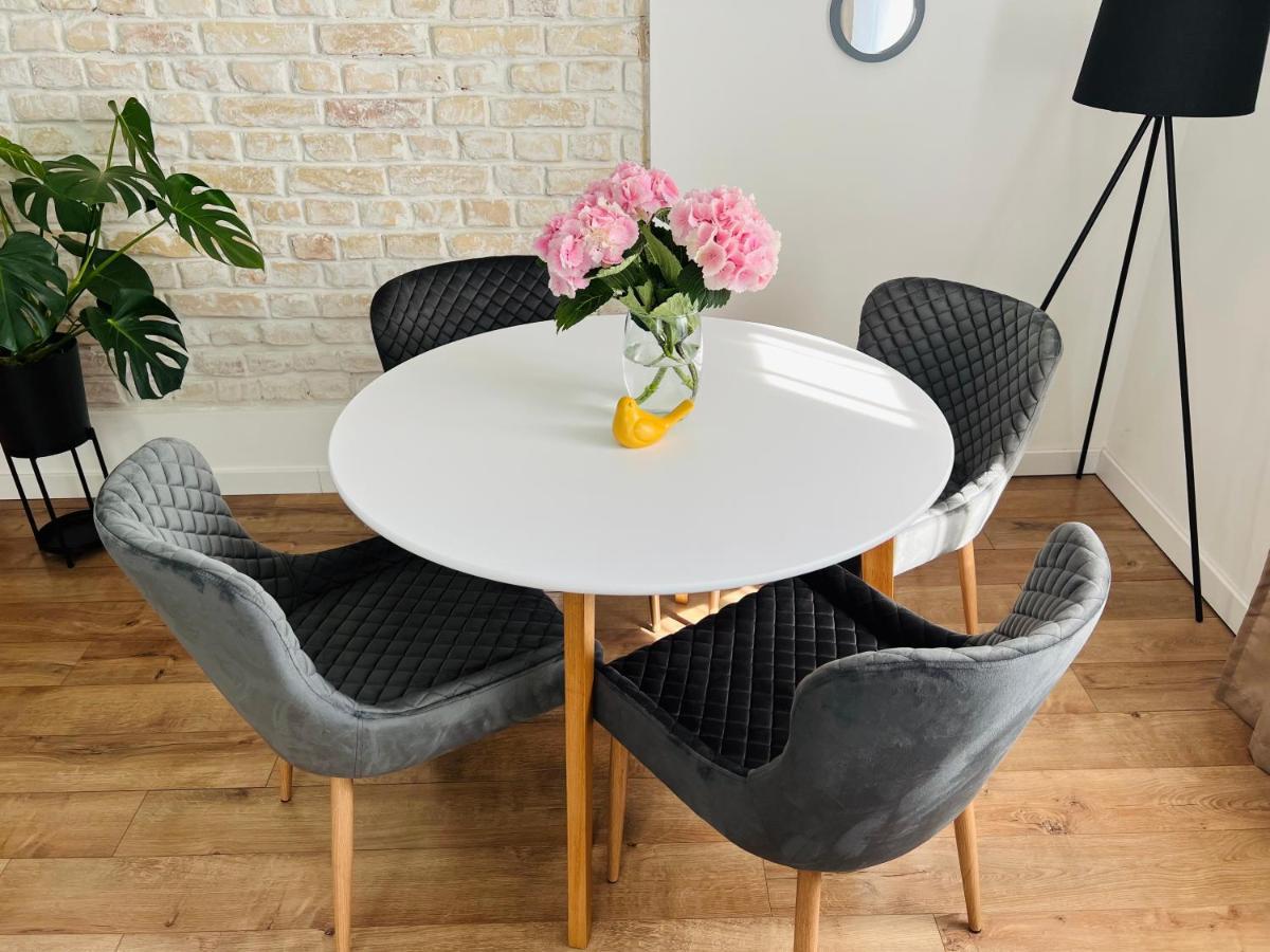The Right Coast Apartment With Free Private Parking 리가 외부 사진